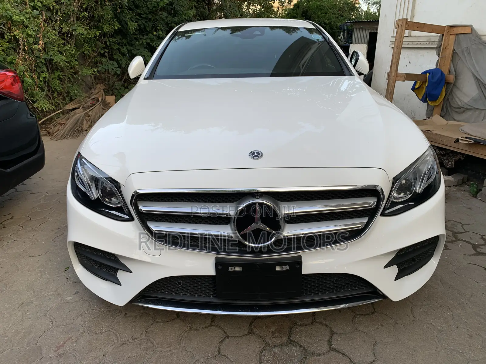 Mercedes-Benz E250 2018 Off white