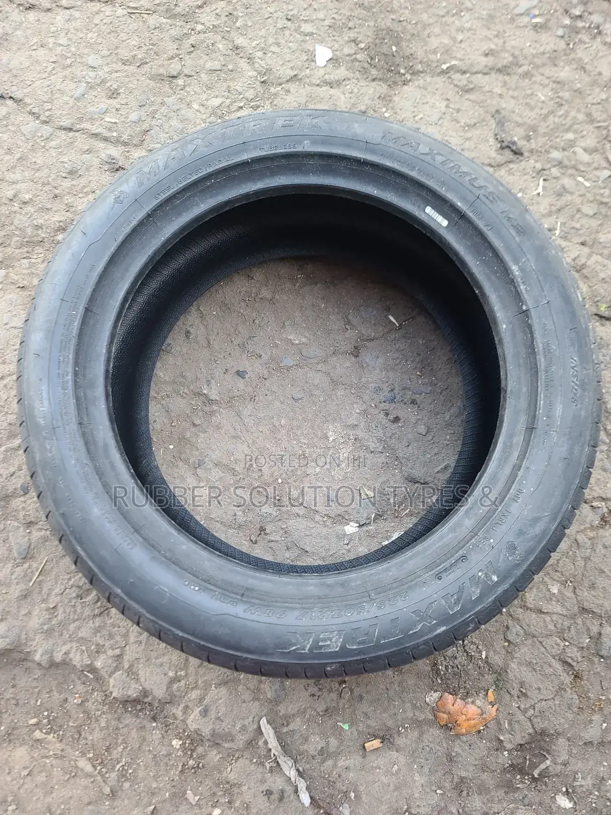 225/50r17 Maxtrek Tires