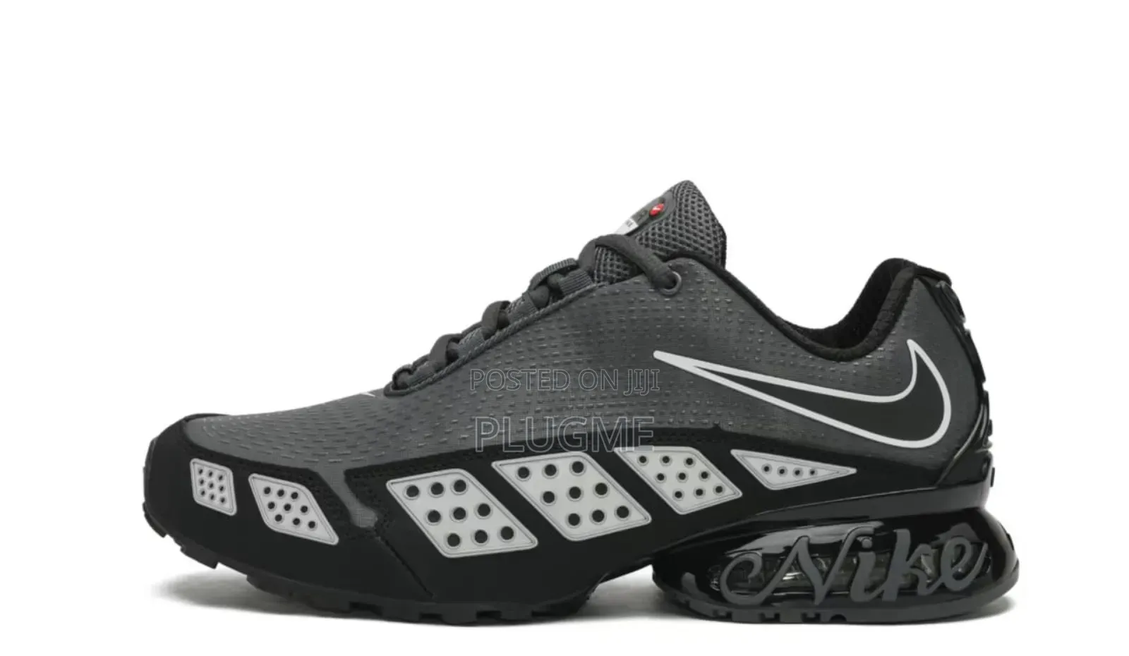 Nike Air Max Plus Sneakers
