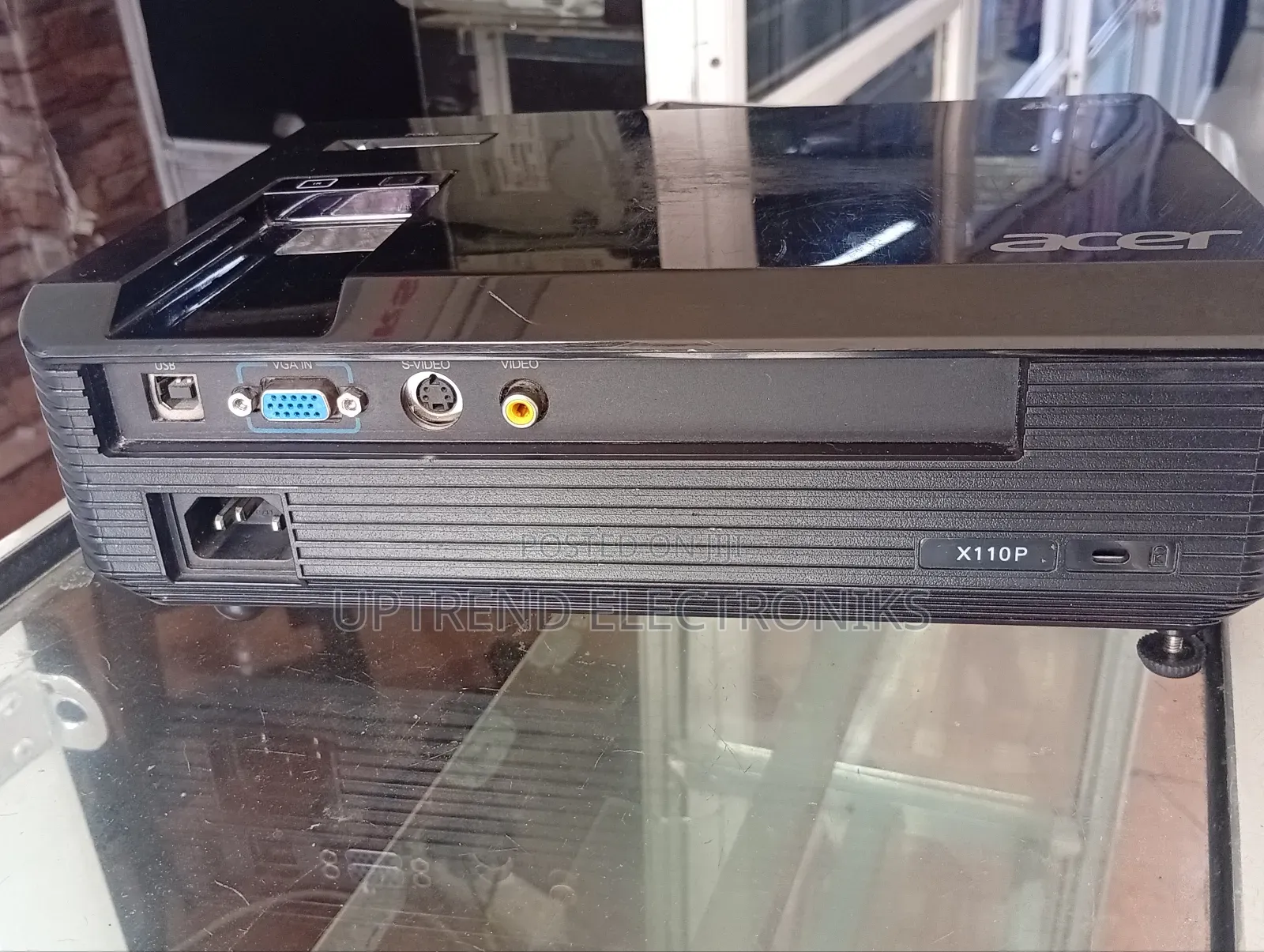 Acer X110p Projector – Your Everyday Projection Solution