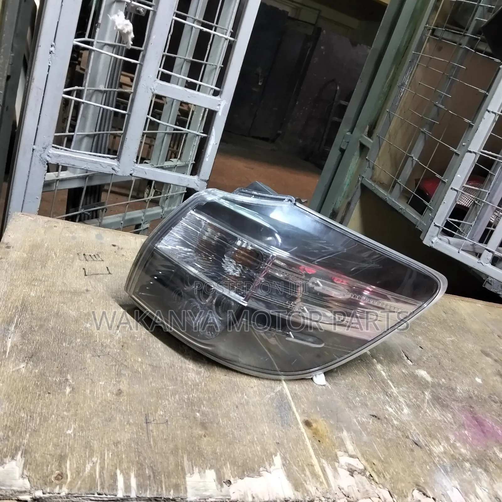 Toyota Wish 2013/2016 Rear Lamp Body Lamp, Clear Shade. Ex Japan