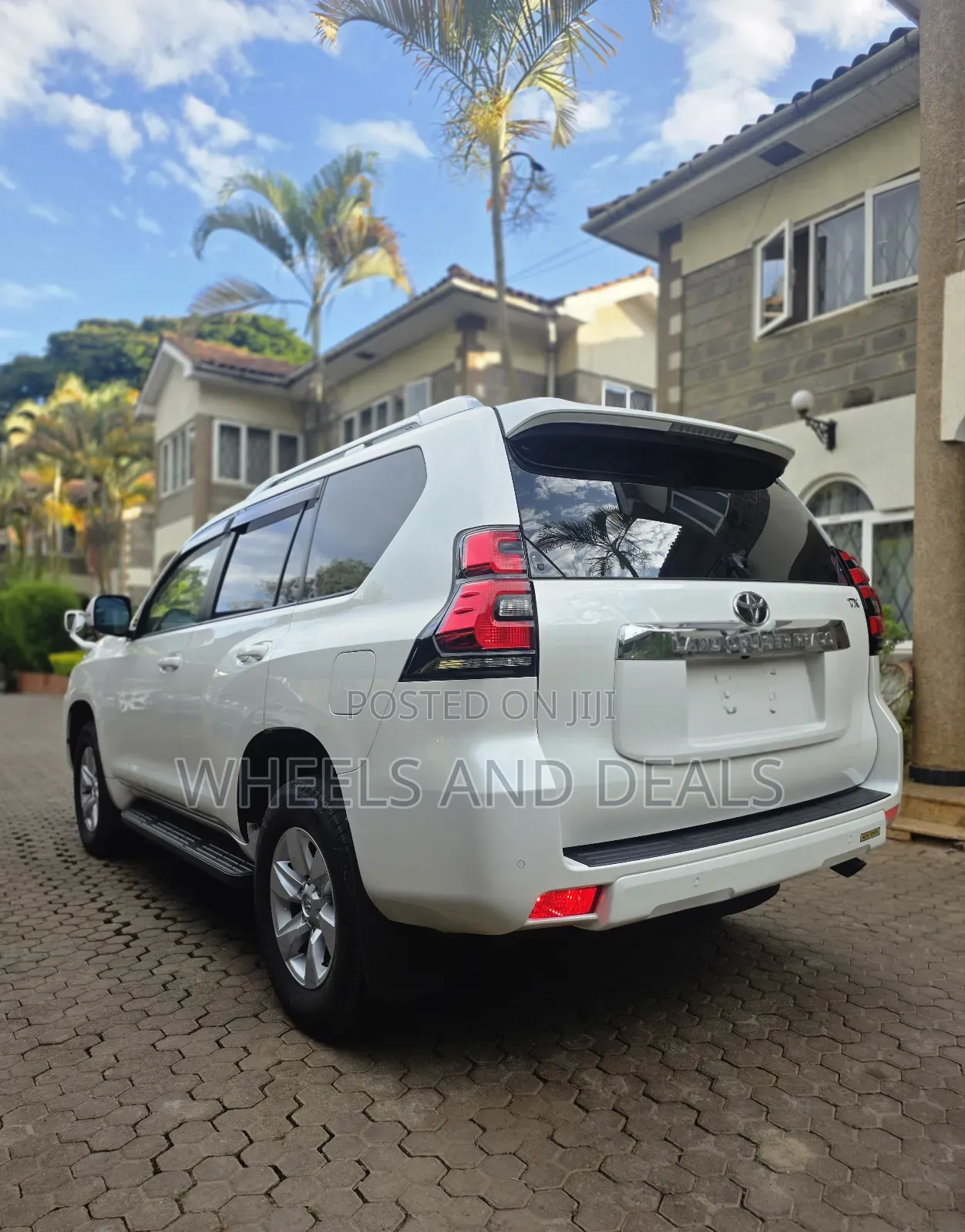 Toyota Land Cruiser Prado 2.8 2019 White
