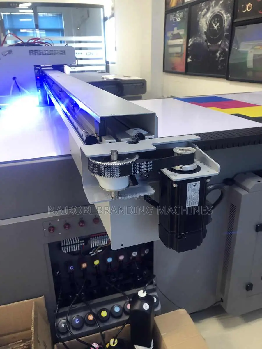 250x130cm Size Uv Flatbed Printer With White and Varnish Printing