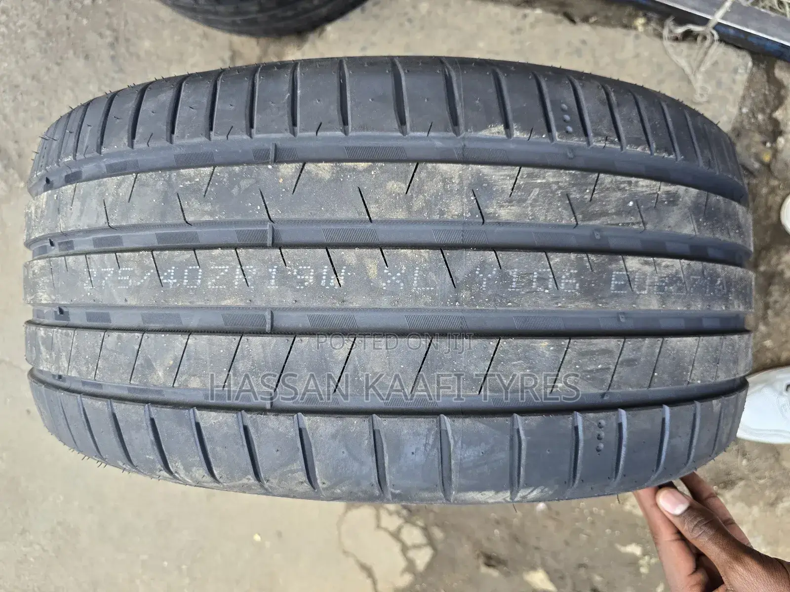 275/40r19 Dovroad Tyre H/T