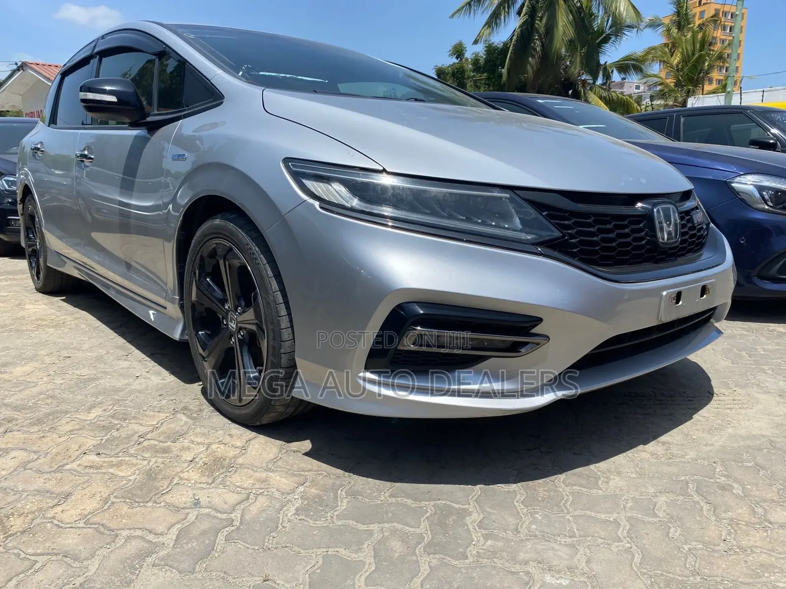 Honda Jade 2018 Silver