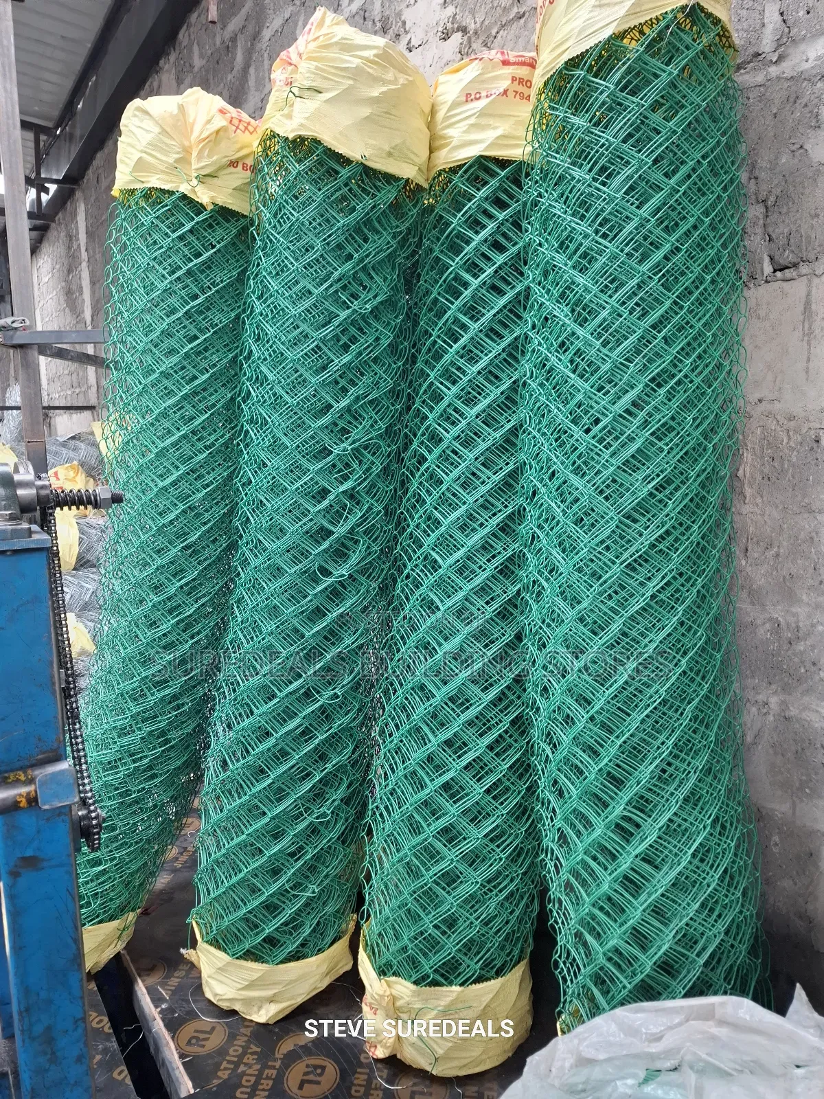 14 Gauge Heavy Gauge Galvanised P v C Coated Chainlink 6ft