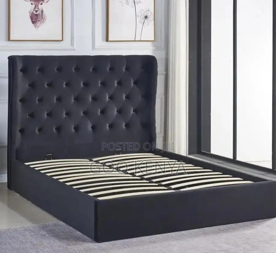 Home Bed; French Diamond-Tufted Soft Velvet King Size Bed Frame