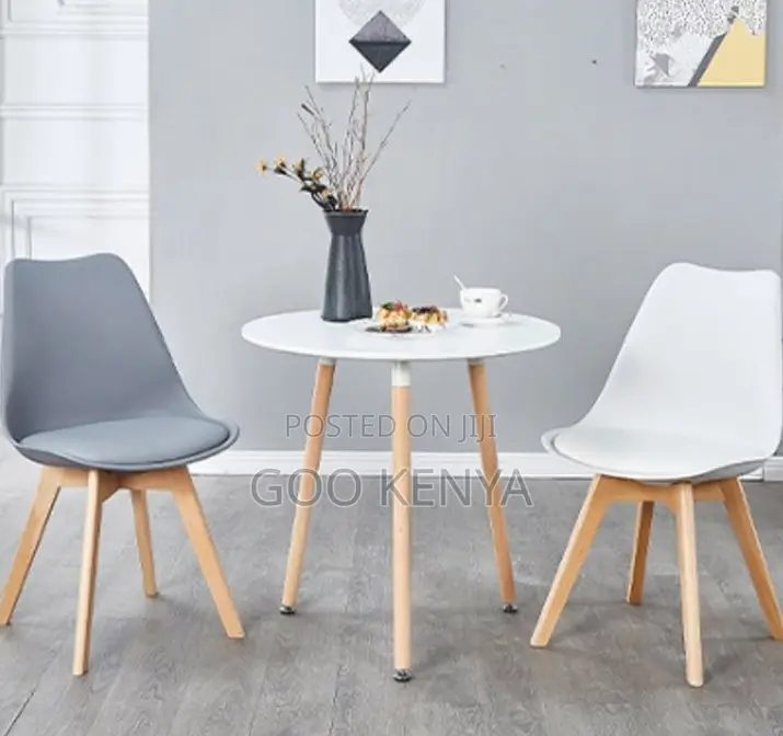 Home Chair; Wooden Frame Padded Chair for Restaurants and Coffee Rooms
