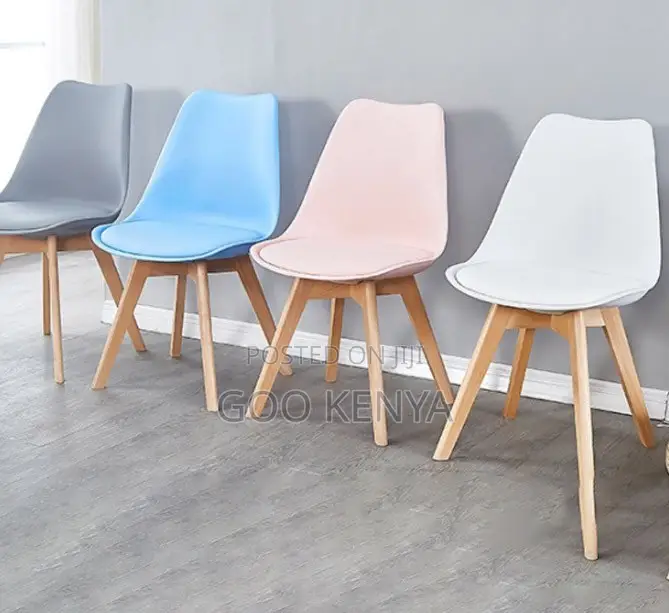 Home Chair; Wooden Frame Padded Chair for Restaurants and Coffee Rooms