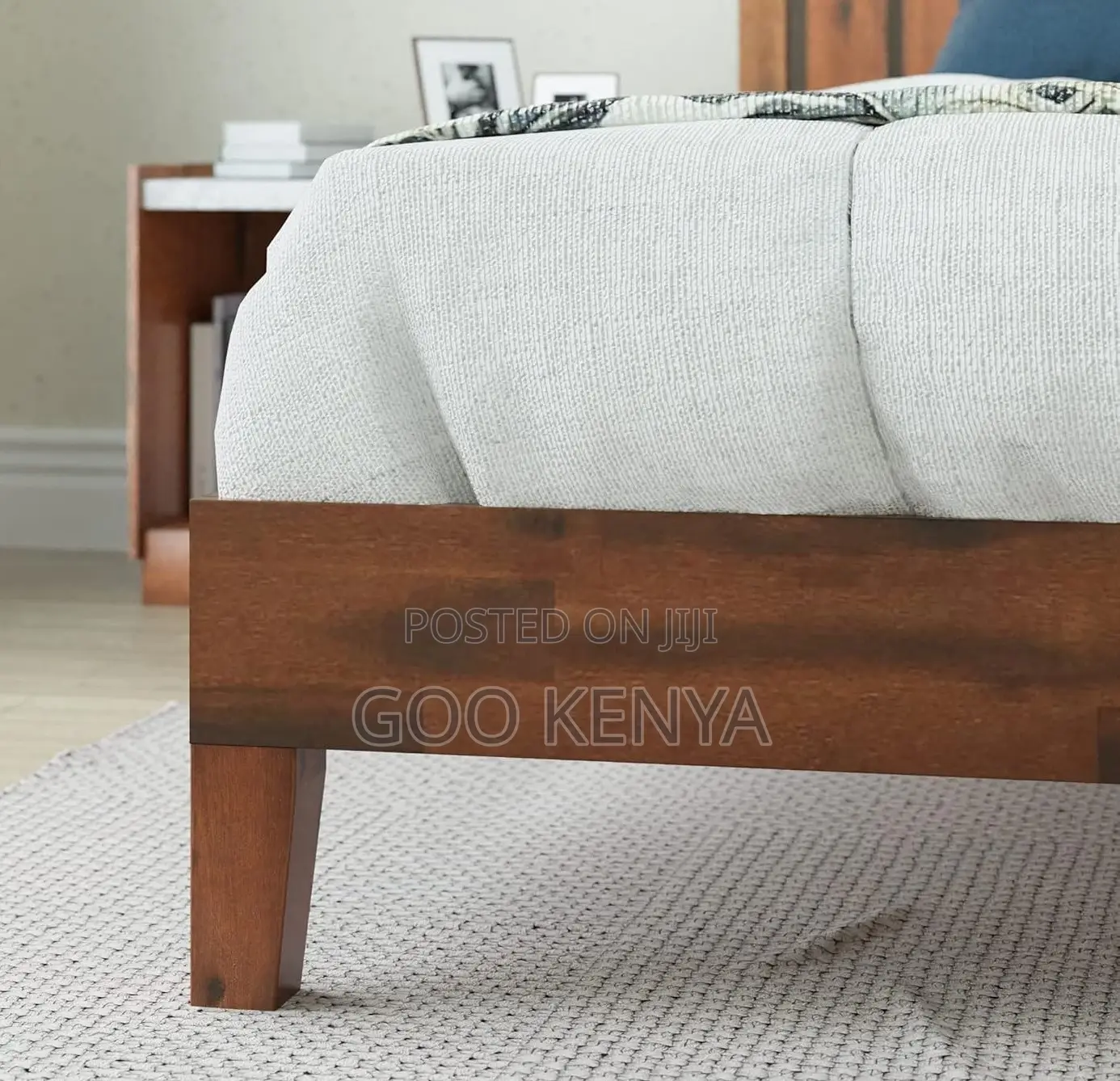 Home Bed; Classic Mahogany Wooden Bed Frame – Durable and Elegant
