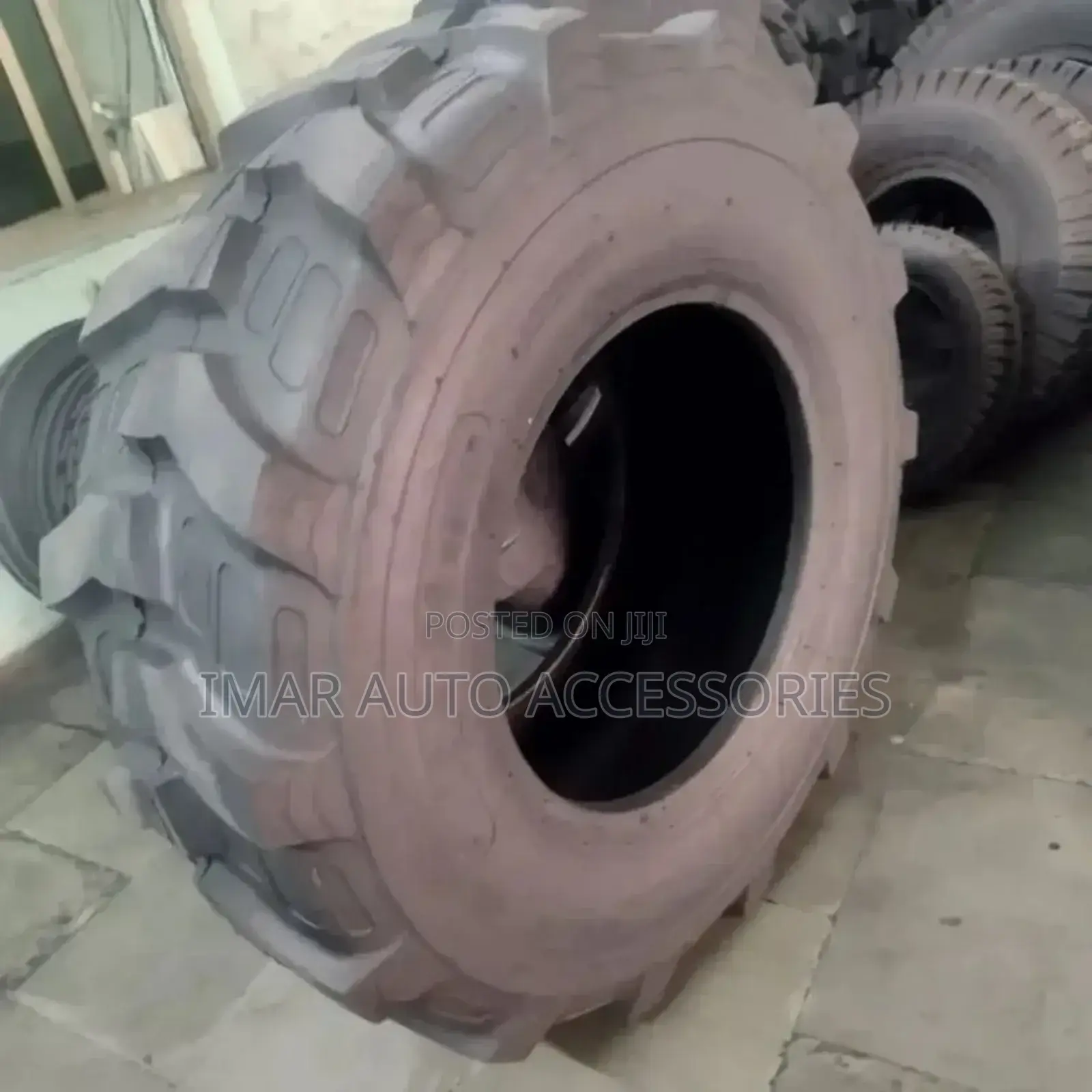 16.9-24 Red Lion Tractor Tyres – Durable High Traction.