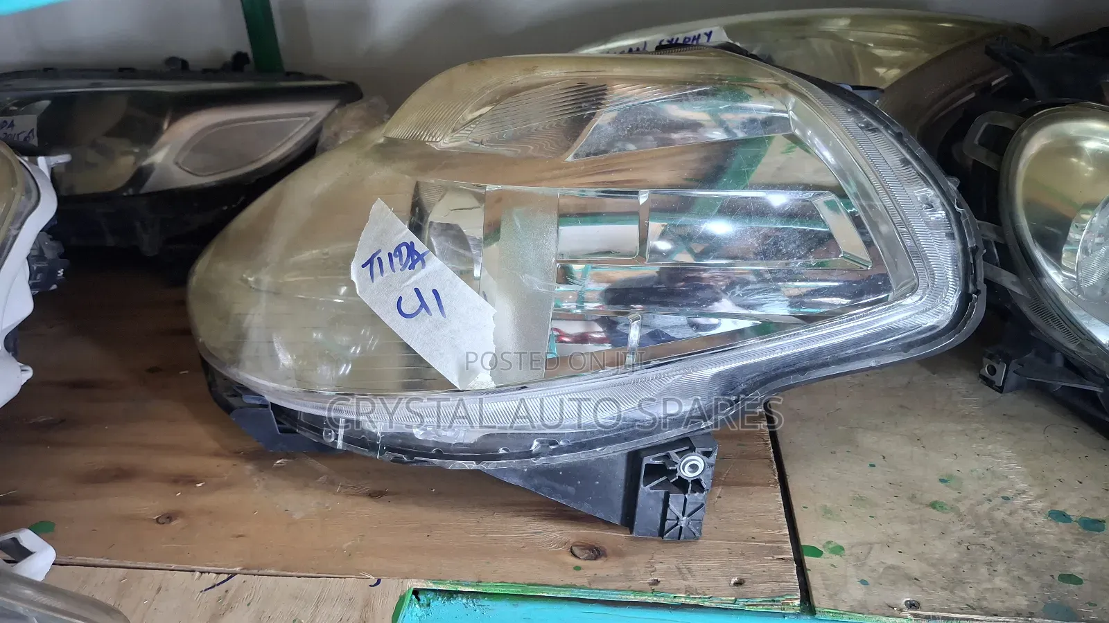 Nissan Tiida/Latio Headlight