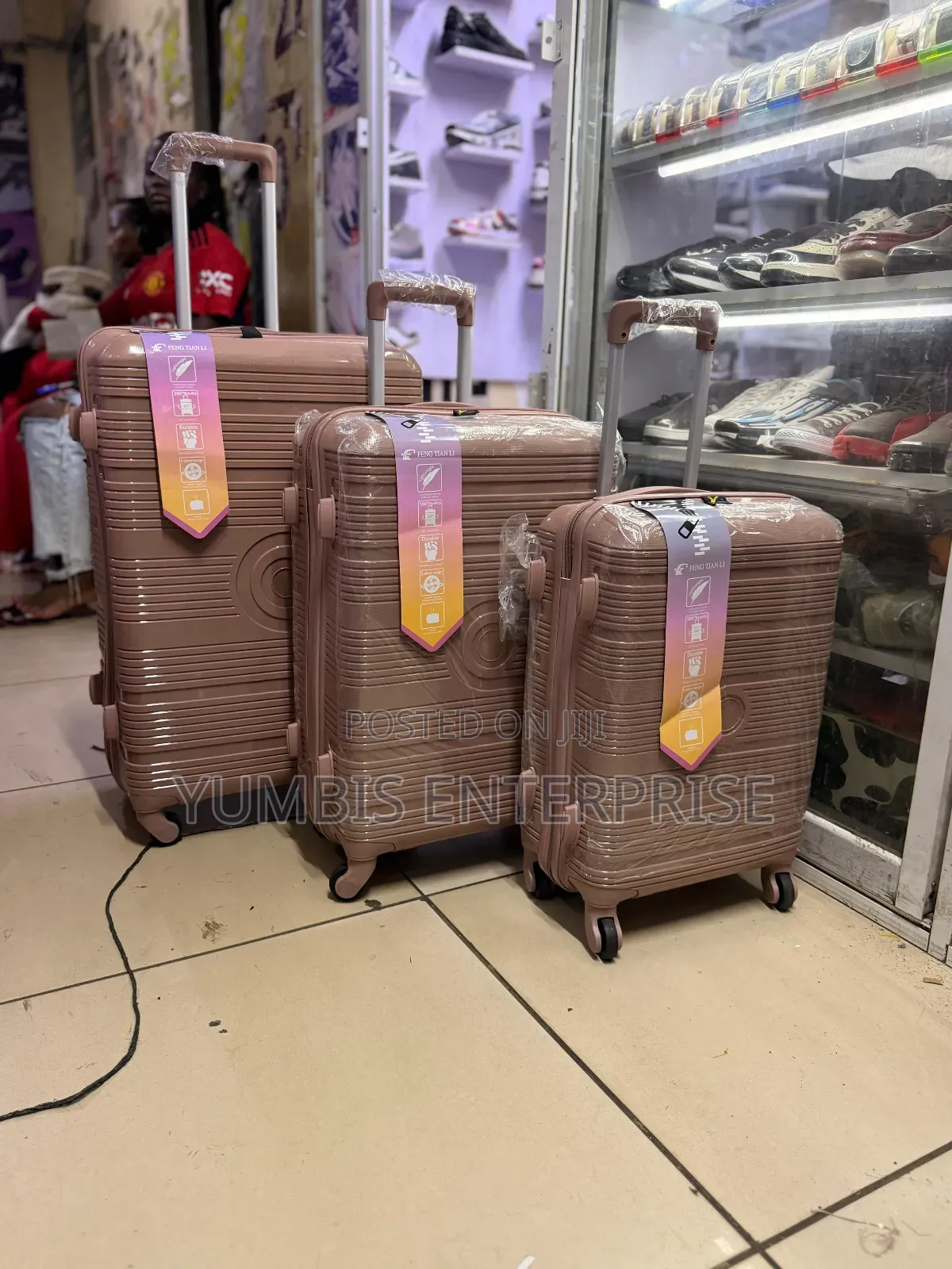 Rose Gold 3 in 1 Rubber Suitcase at 7,000
