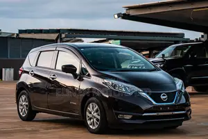 Nissan Note 2018 Brown