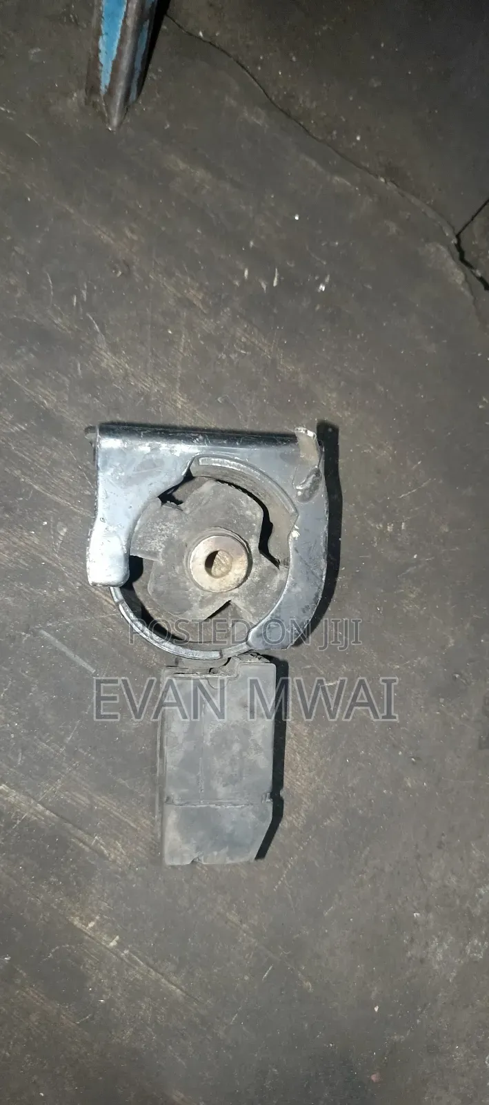 Toyota Fielder Gearbox Mounting