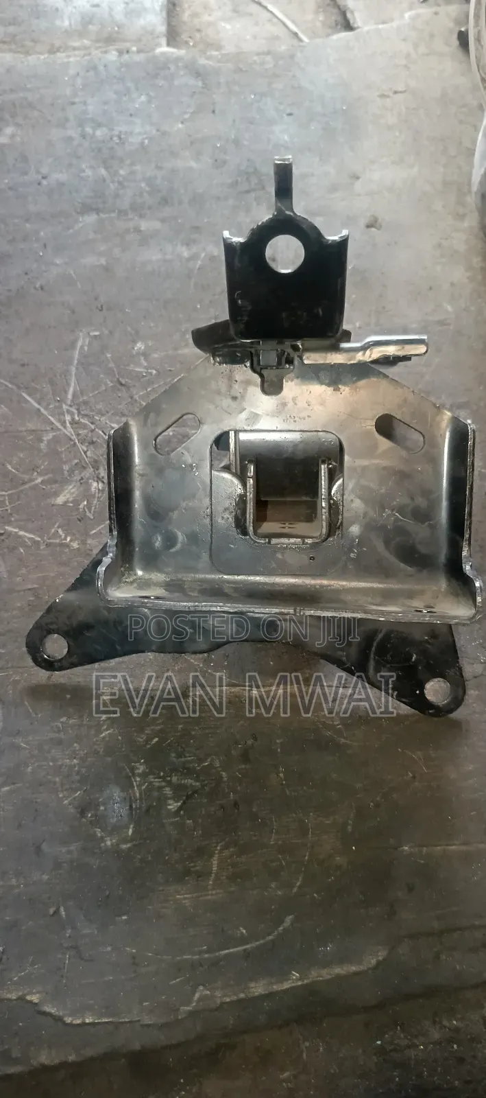 Toyota Ractis Gearbox Mounting
