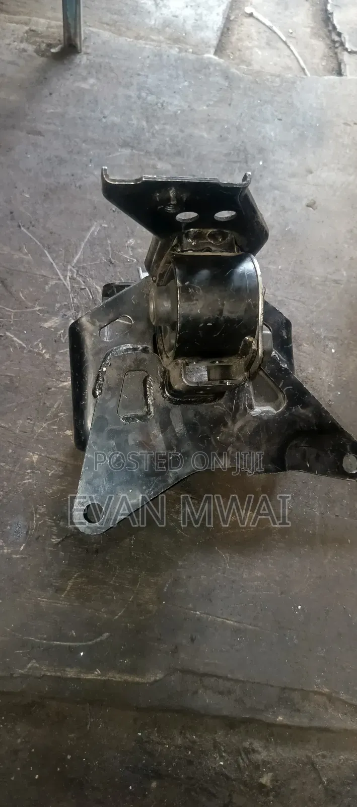 Toyota Ractis Gearbox Mounting
