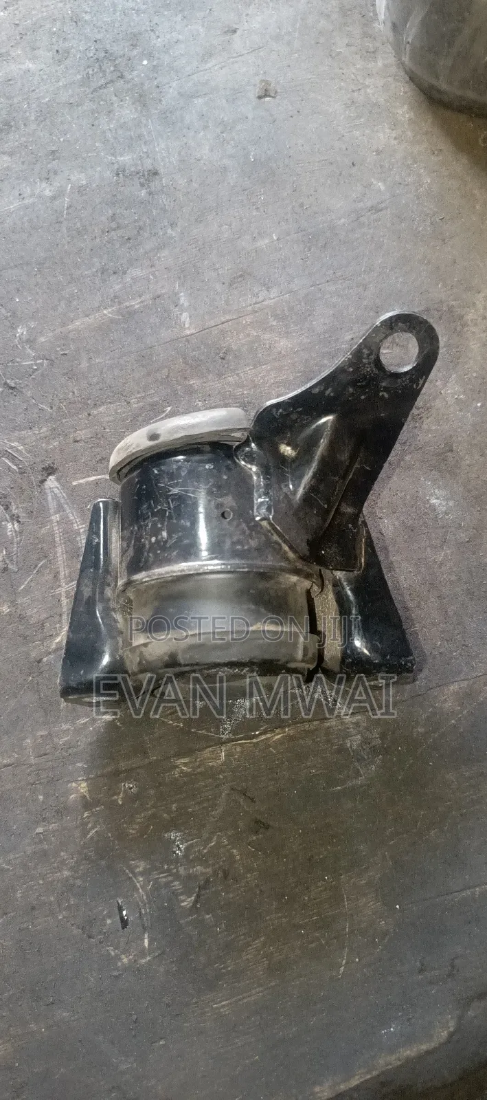 Toyota Noah/ Voxy 2005 1AZ Engine Mounting