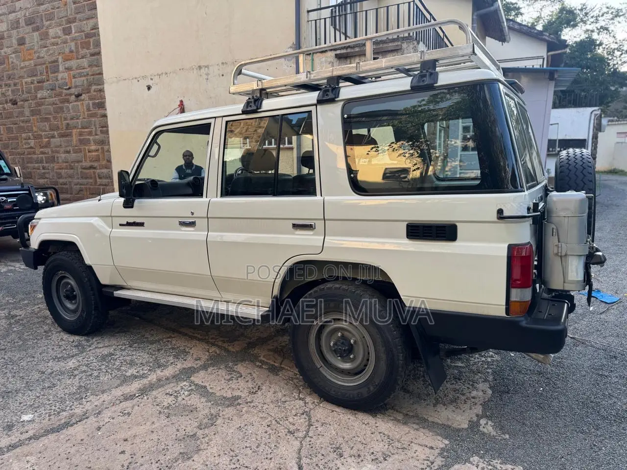 Toyota Land Cruiser Prado 2018 White