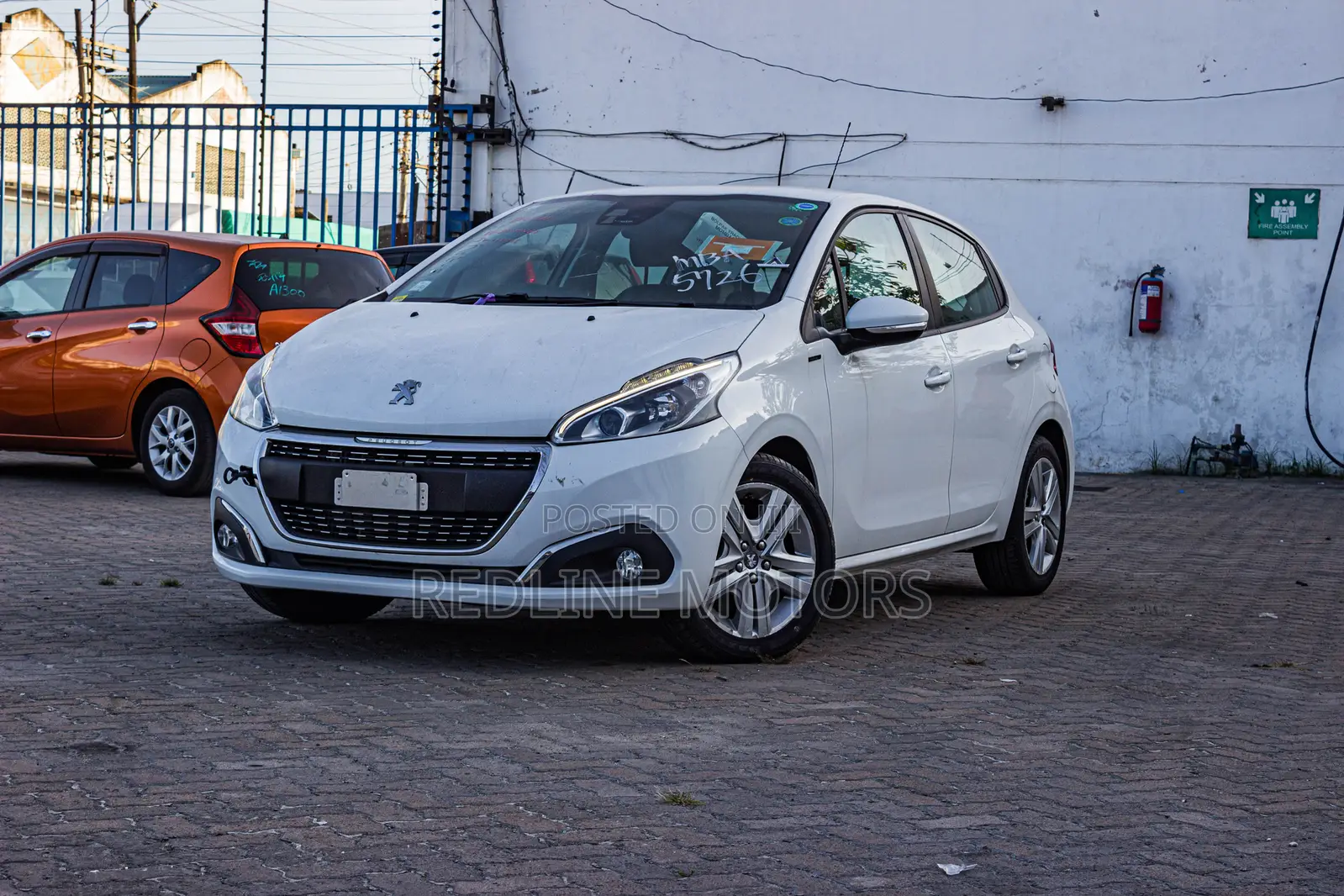 Peugeot 208 2018 White