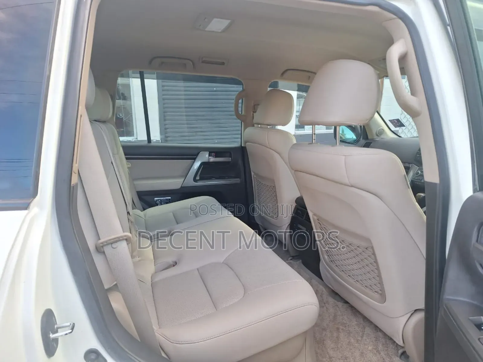 Toyota Land Cruiser 2008 White