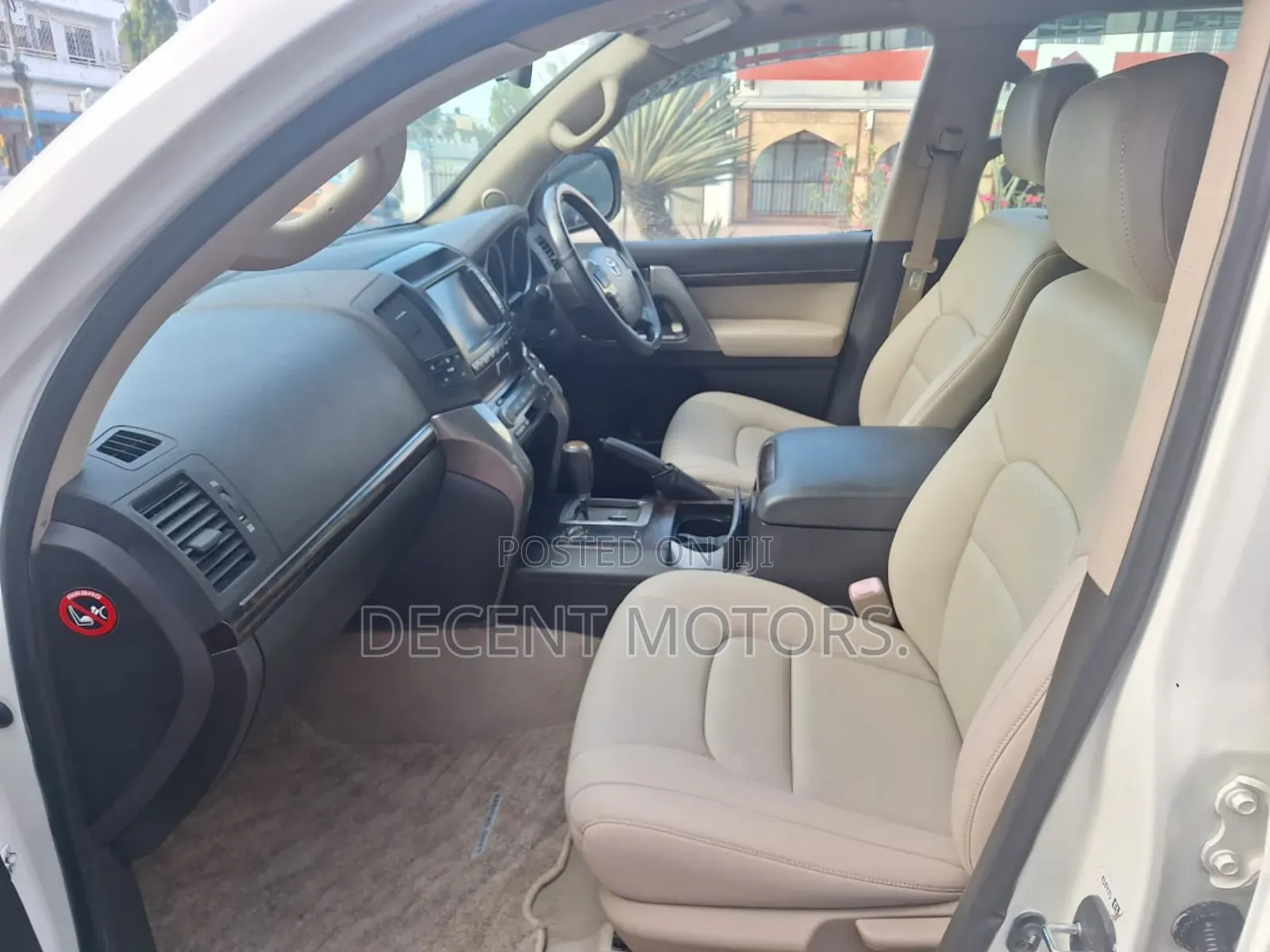 Toyota Land Cruiser 2008 White