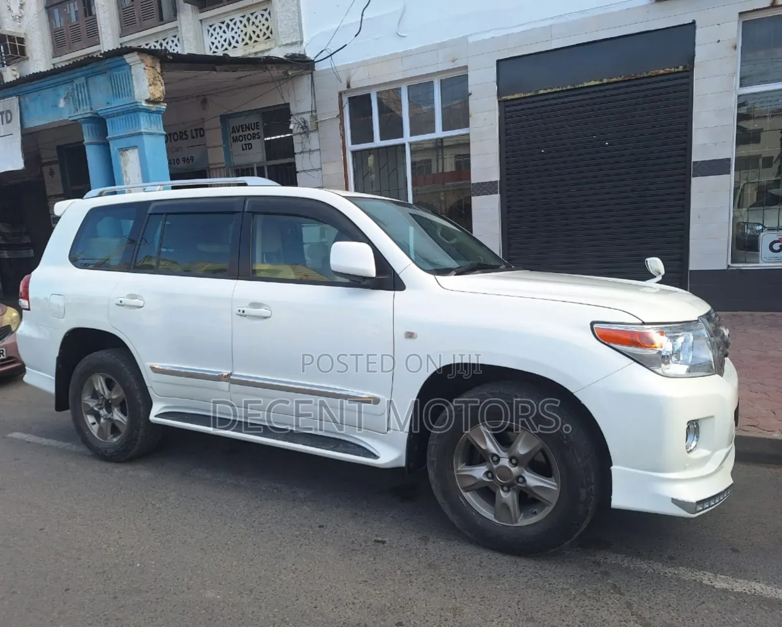 Toyota Land Cruiser 2008 White