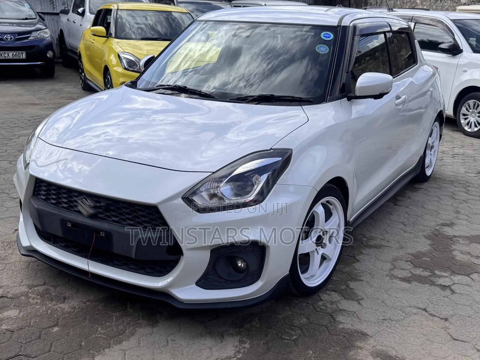 Suzuki Swift RS 2019 White