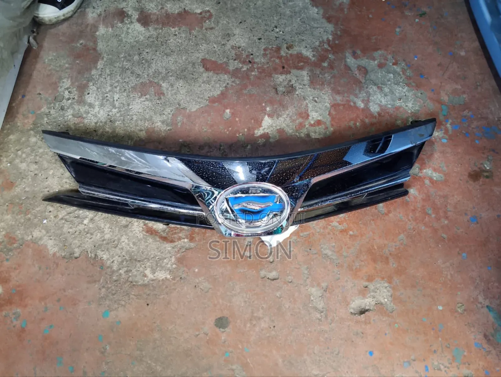 Front Grille Toyota Corolla Fielder (Model Nke165g,160 Series)