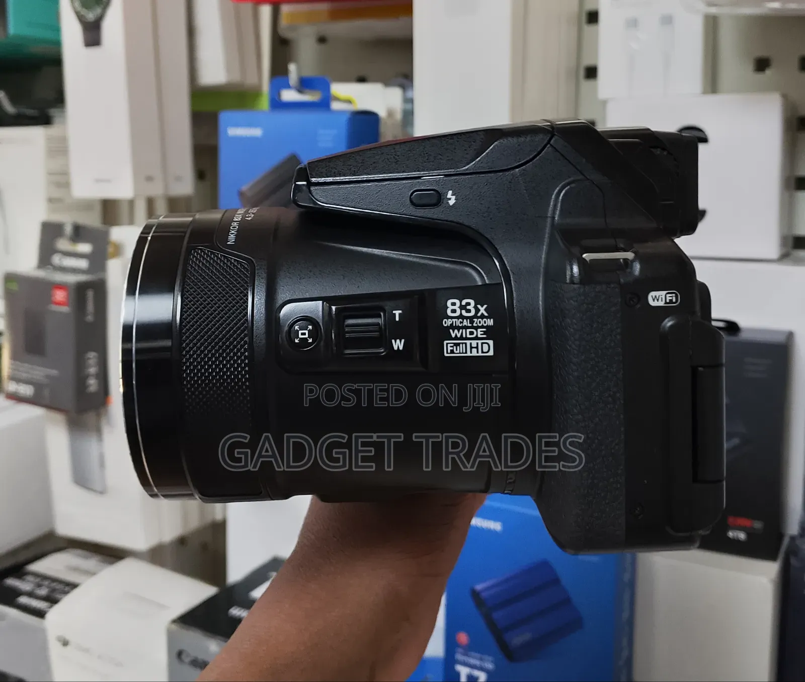 Nikon Coolpix P900 Digital Camera (Supper Clean)