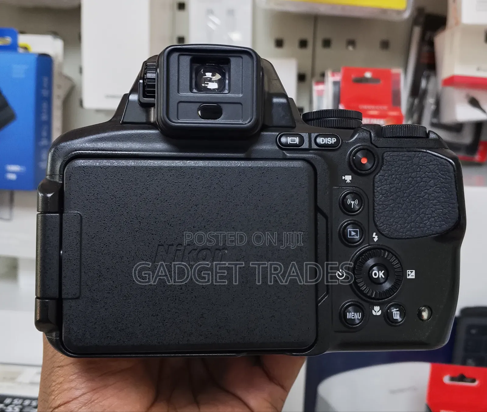 Nikon Coolpix P900 Digital Camera (Supper Clean)
