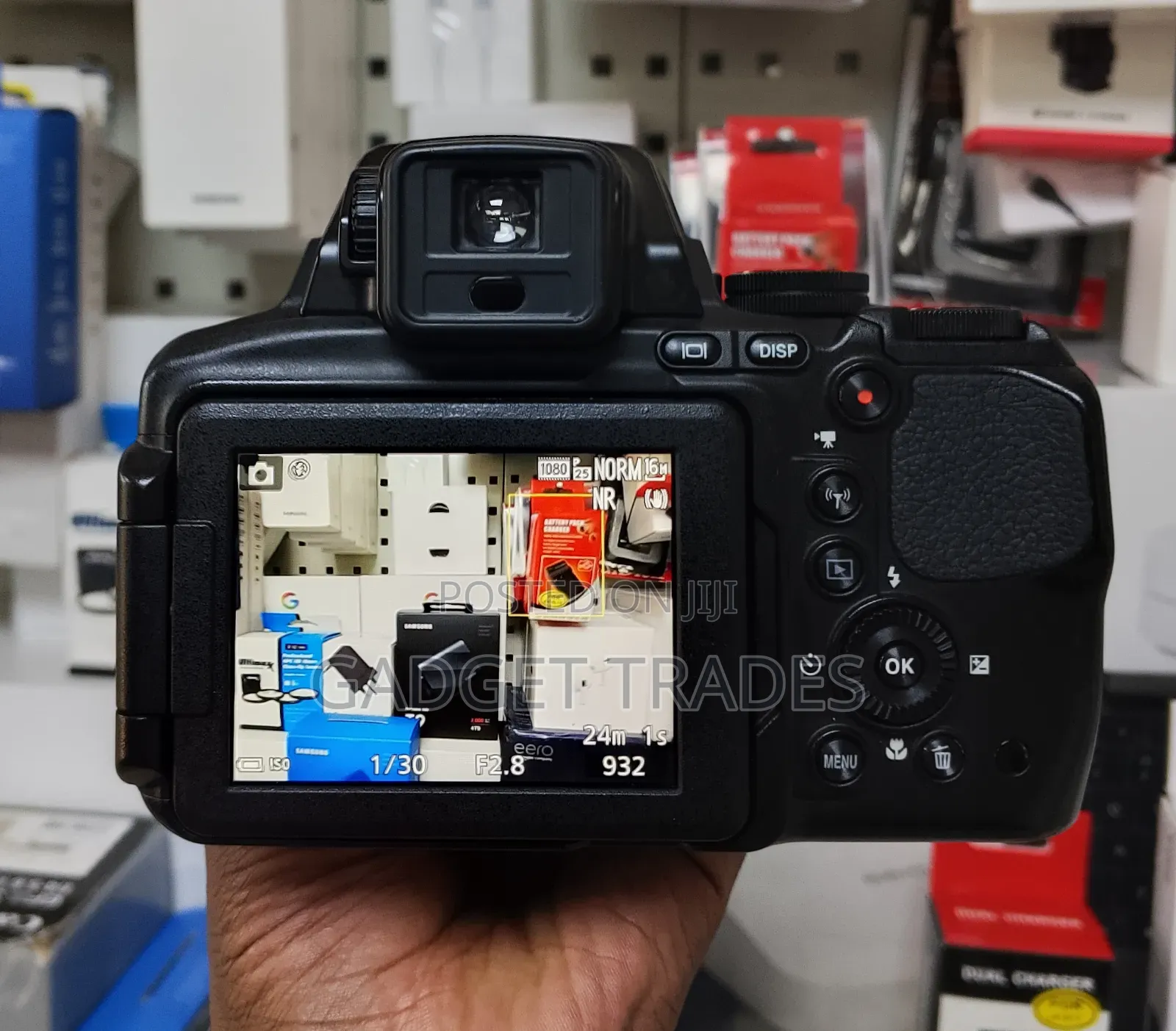 Nikon Coolpix P900 Digital Camera (Supper Clean)