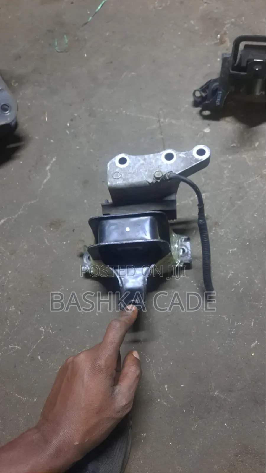 Engine Mount Suzuki Solio