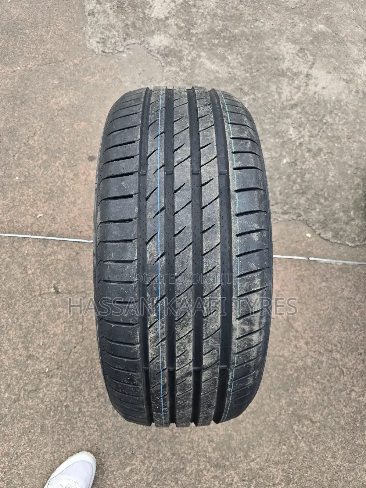 245/45r19 Maxtrek Tyre