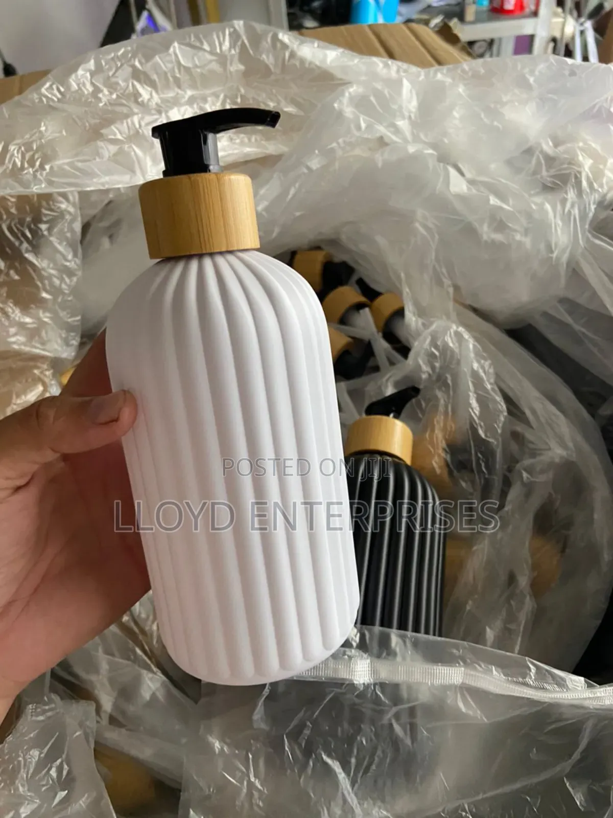 500ml Refillable Soap Dispenser