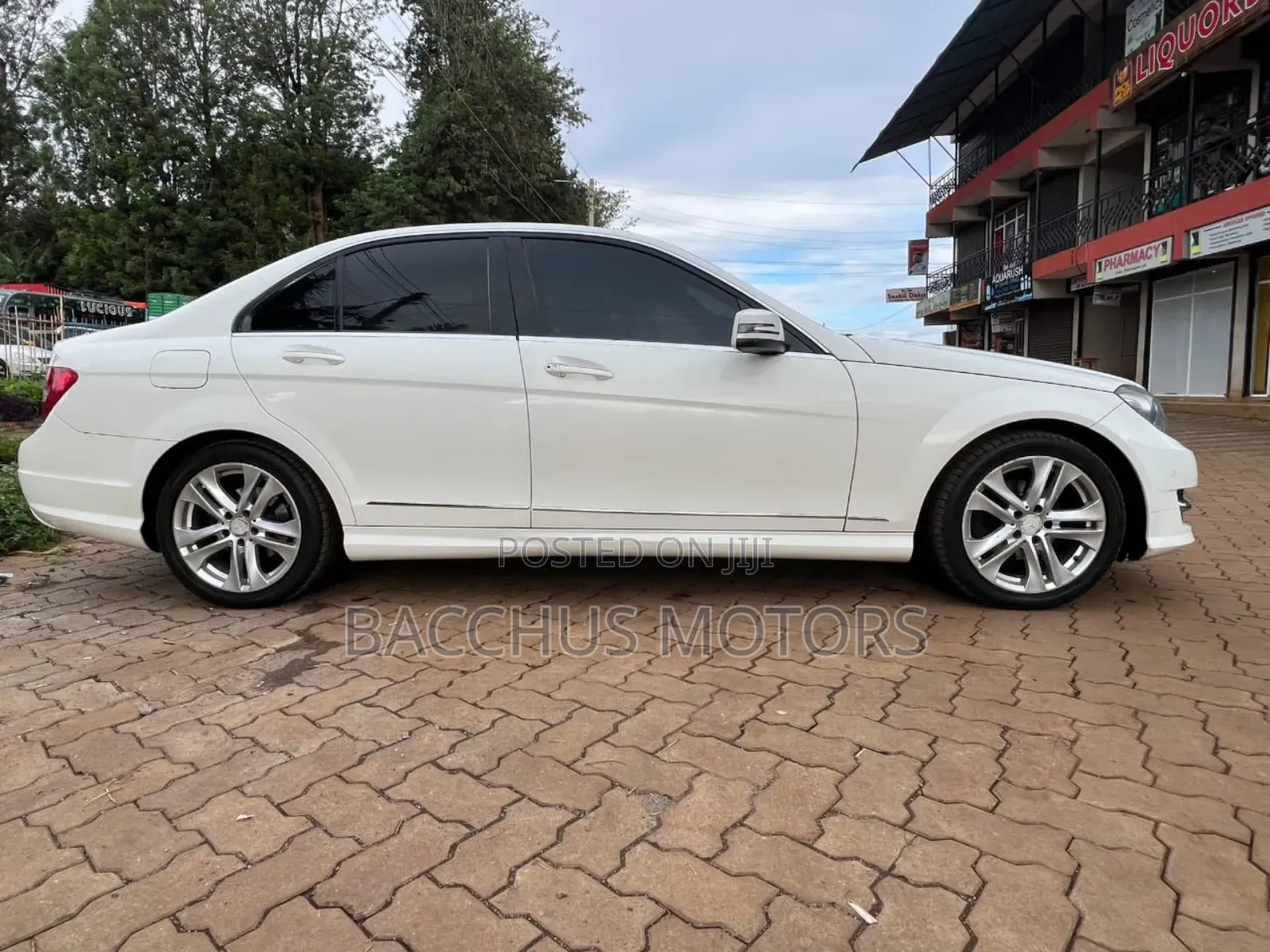 Mercedes-Benz C180 2014 White