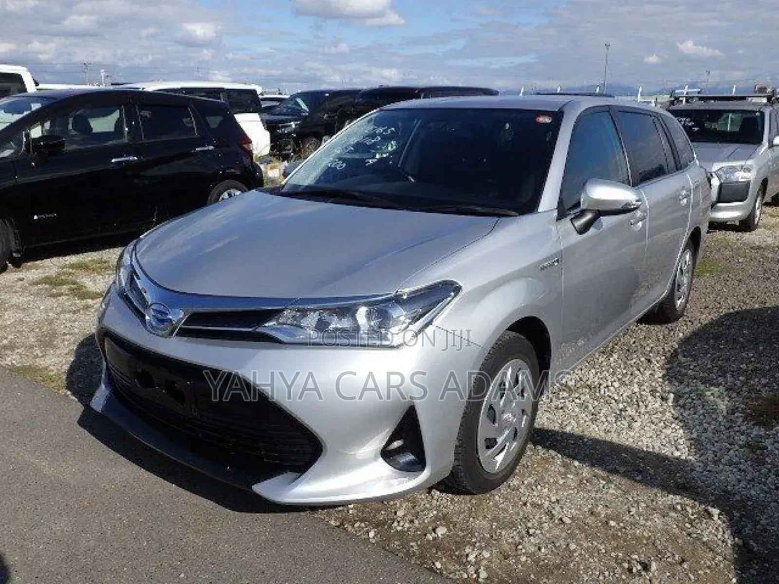 Toyota Corolla Fielder 1.5 Hybrid FWD 2018 Silver