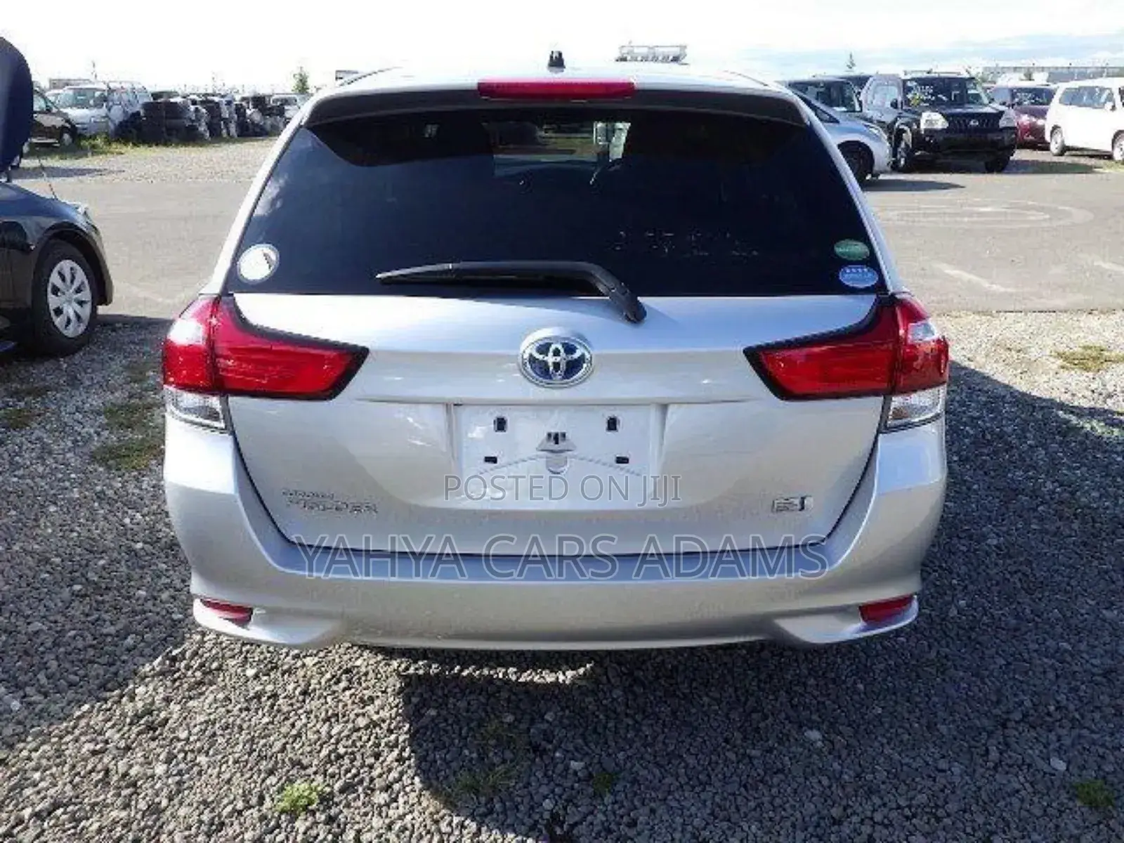 Toyota Corolla Fielder 1.5 Hybrid FWD 2018 Silver