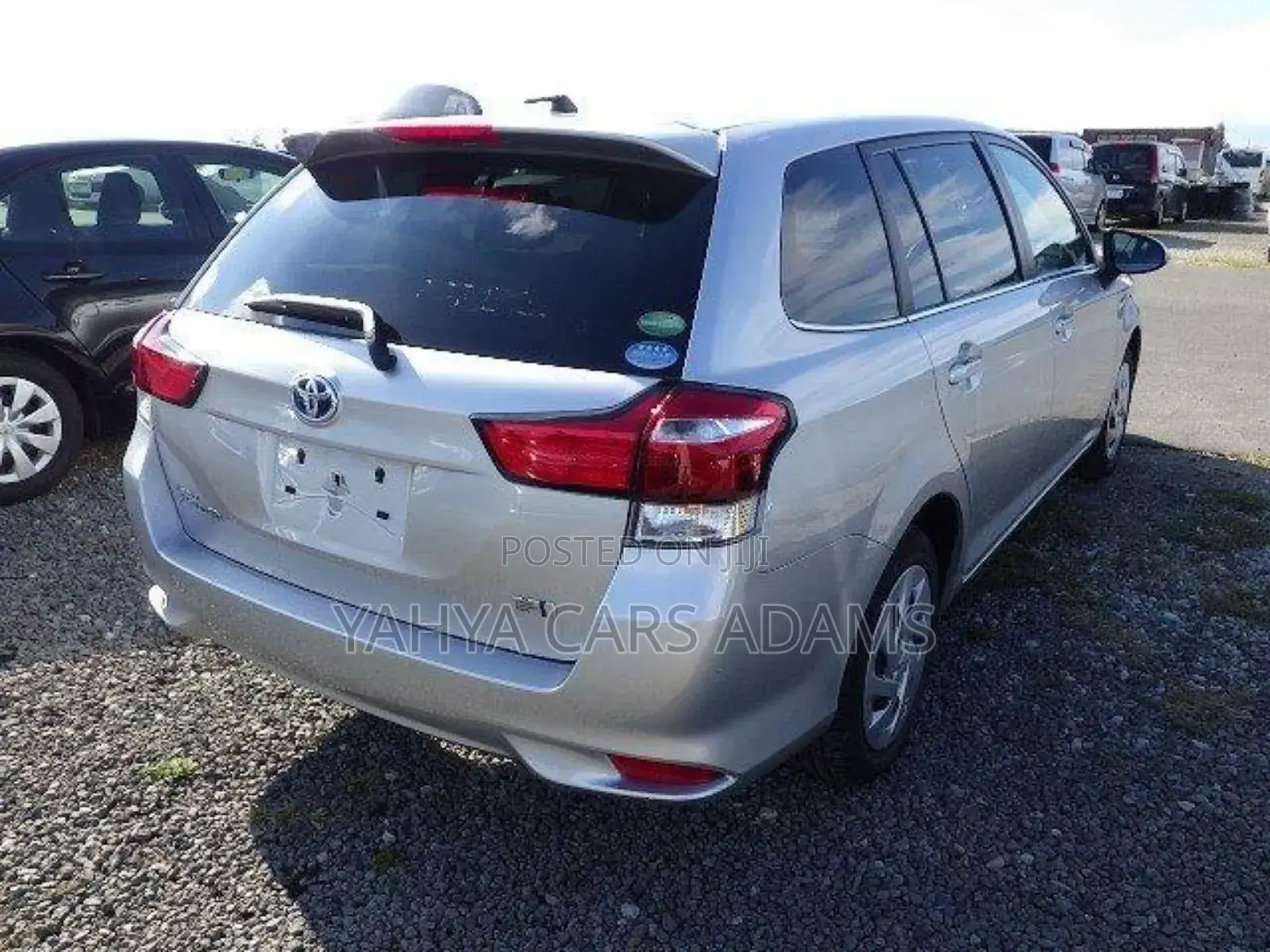 Toyota Corolla Fielder 1.5 Hybrid FWD 2018 Silver