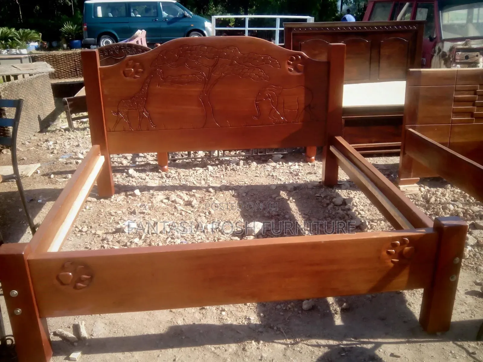 5x6 Safari-Themed Wooden Bed - Free Delivery
