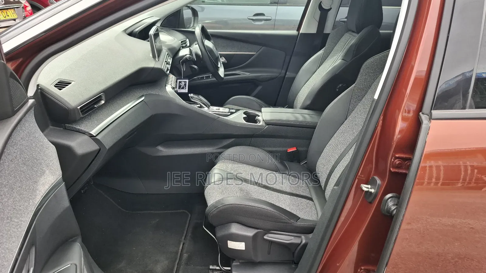 Peugeot 3008 2017 Brown