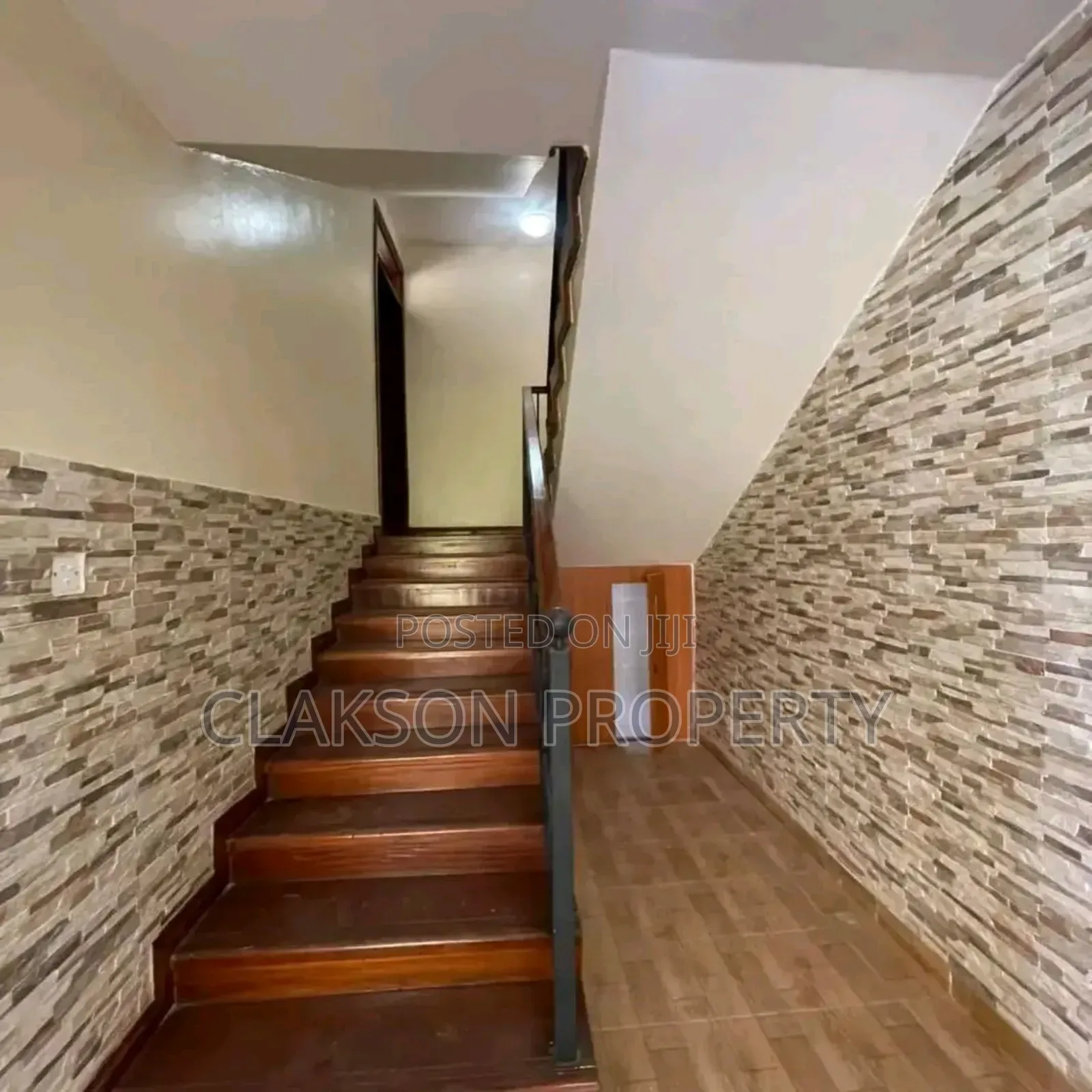 4bdrm Townhouse / Terrace in Riara Road, Kilimani for rent