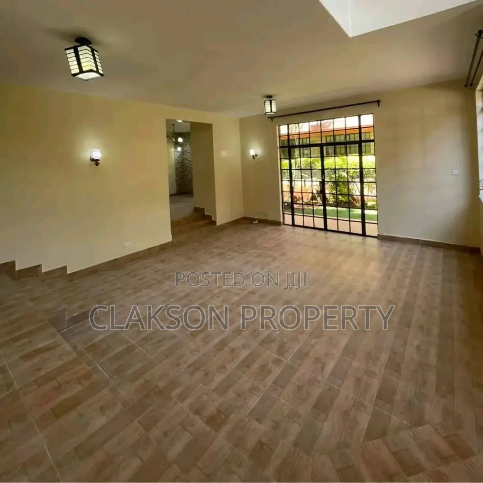 4bdrm Townhouse / Terrace in Riara Road, Kilimani for rent