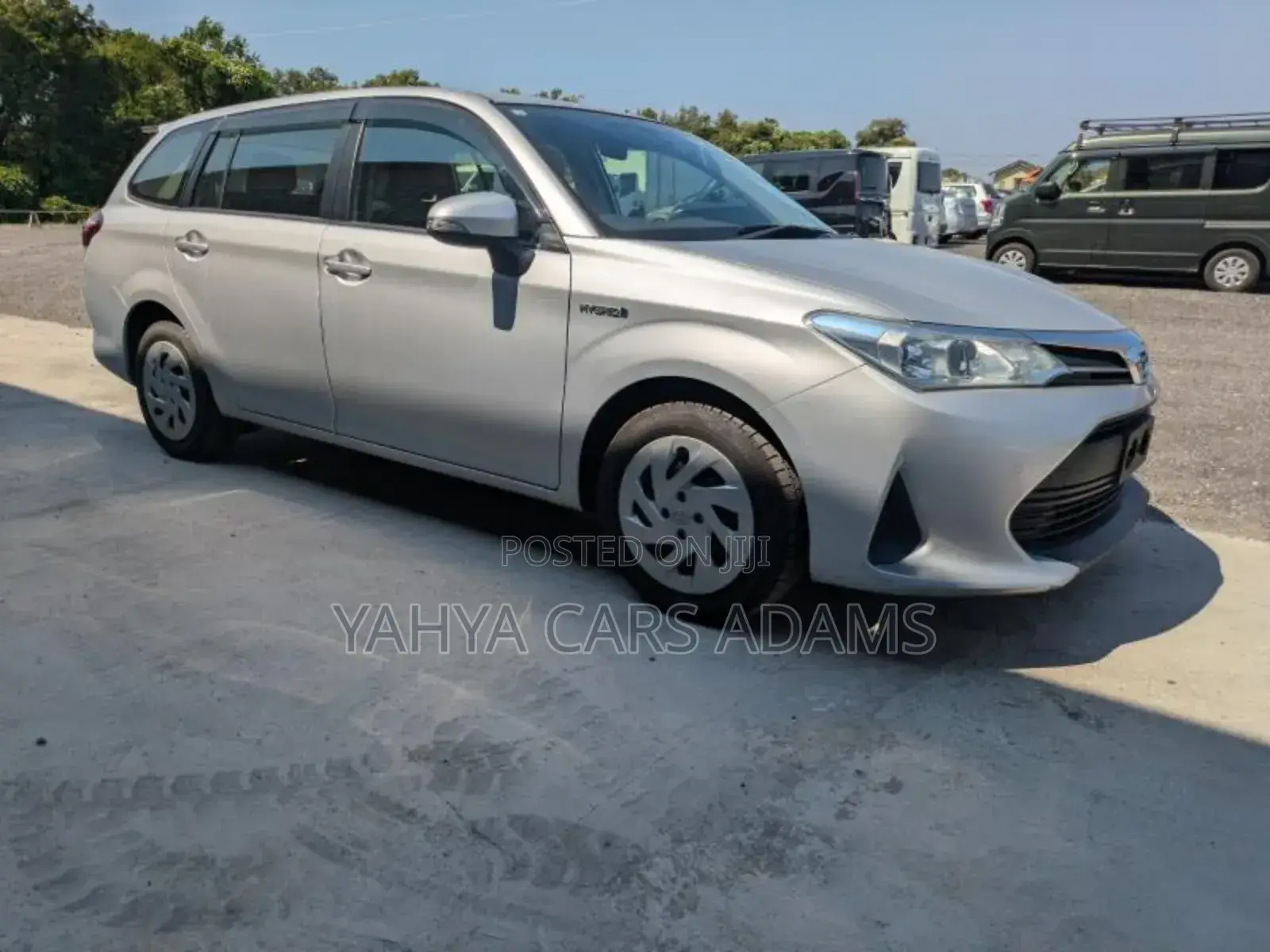 Toyota Corolla Fielder 1.5 Hybrid FWD 2019 Silver