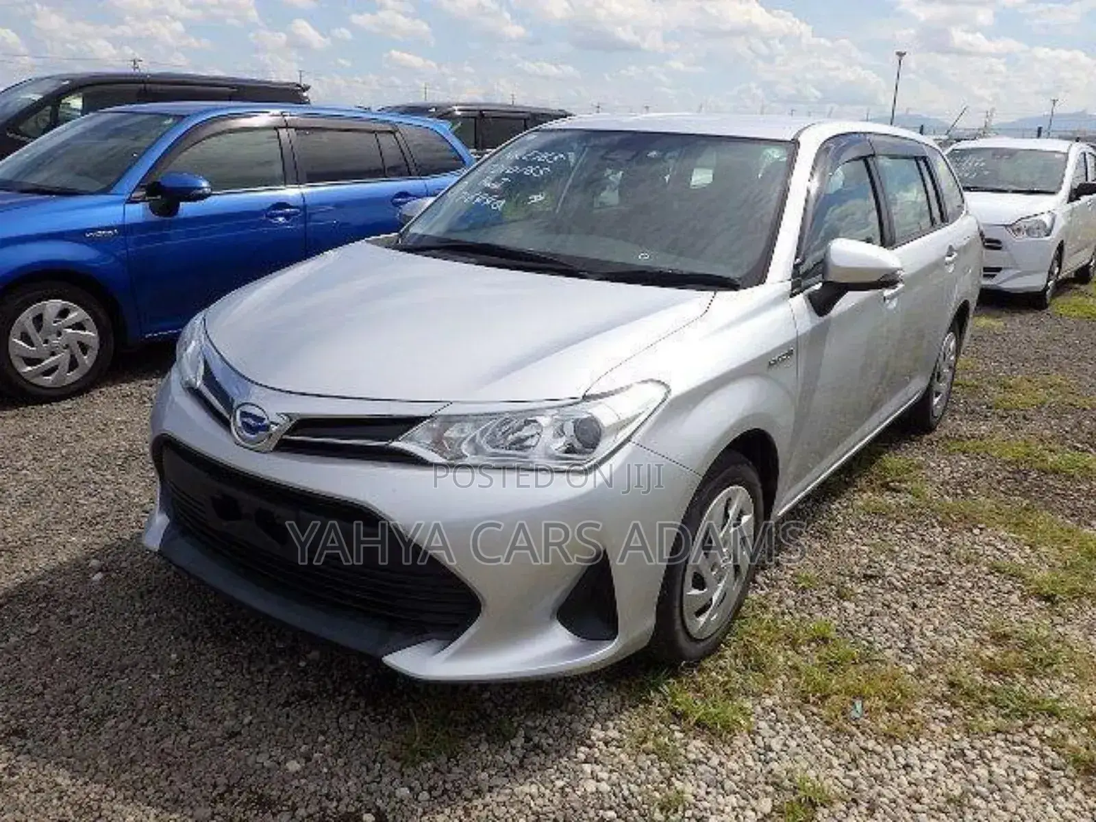 Toyota Corolla Fielder 1.5 Hybrid FWD 2019 Silver