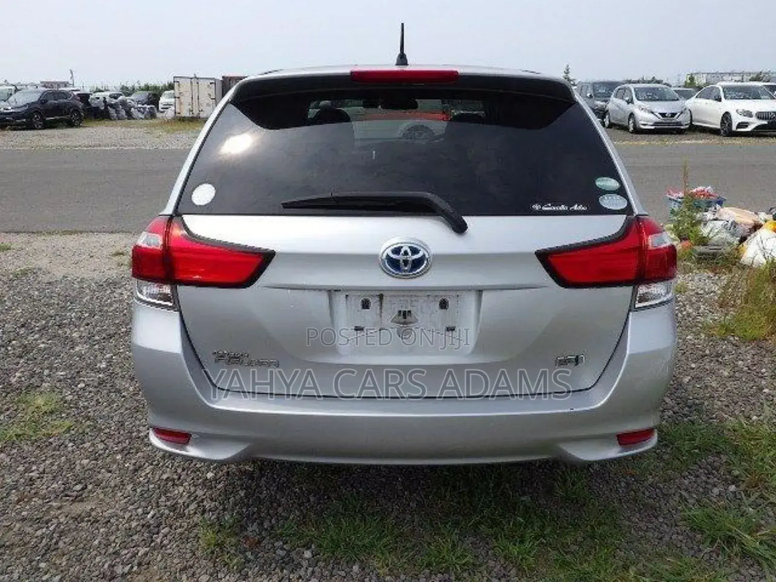 Toyota Corolla Fielder 1.5 Hybrid FWD 2018 Silver