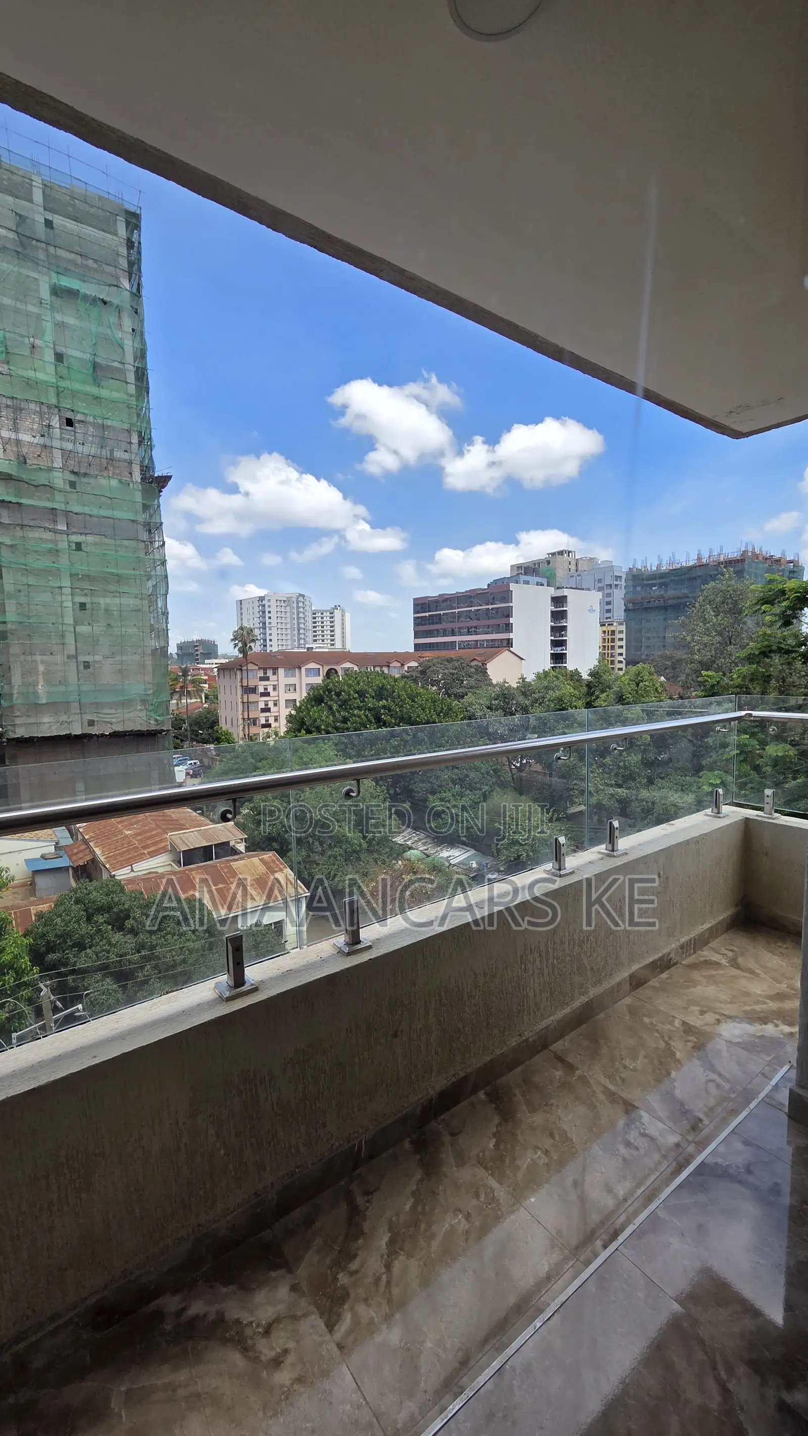 5bdrm Apartment in Shams Residency, Parklands/Highridge for rent