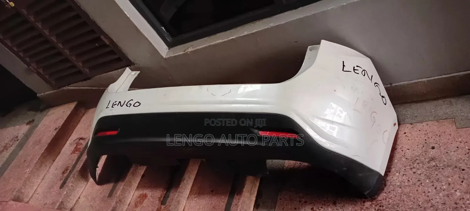 Toyota Harrier 2014 Rear Bumper With Reflectors