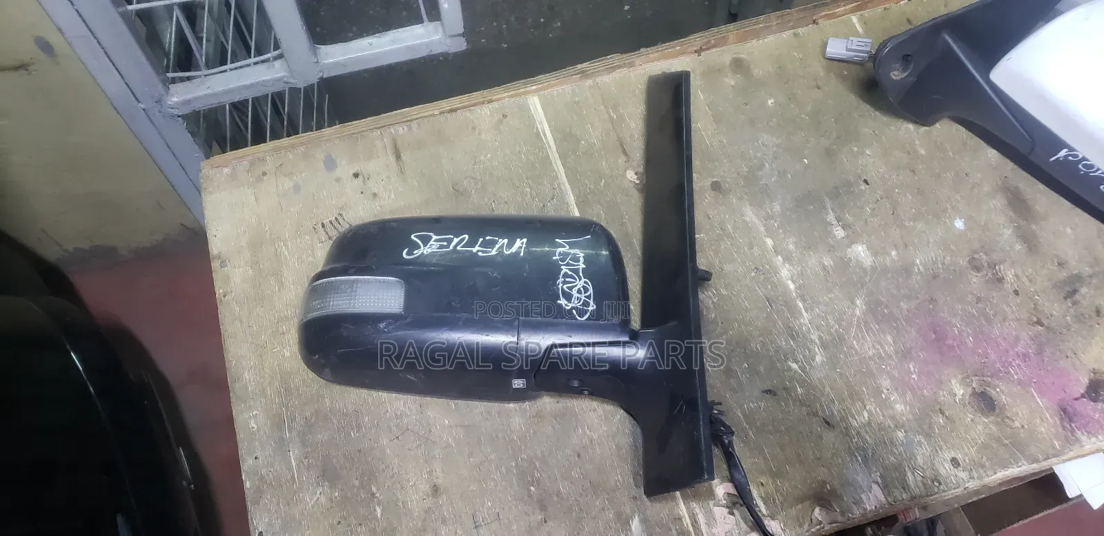 Nissan Serena Side Mirrors