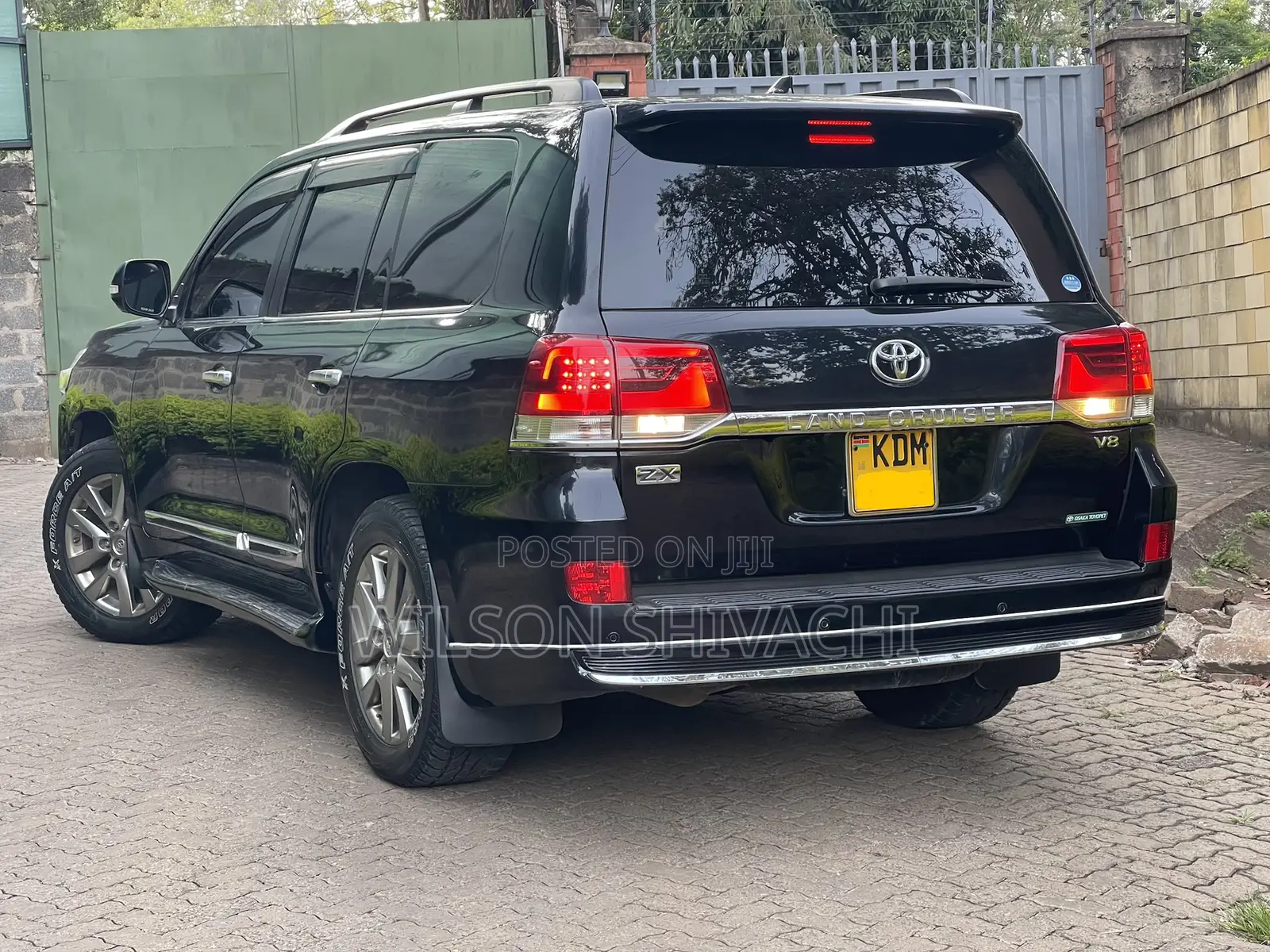 Toyota Land Cruiser 2016 Black